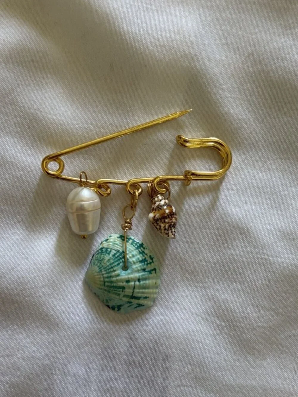 Anthropologie Gold Sea Shell Under The Sea Brooch